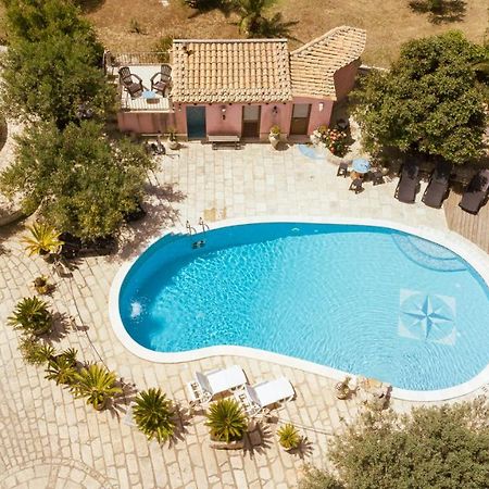 Dependance In Villa Con Piscina Рагуза Экстерьер фото