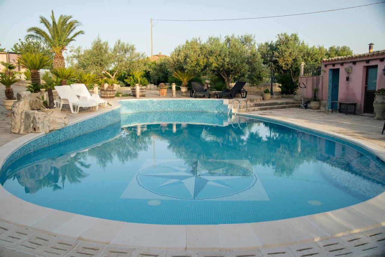 Dependance In Villa Con Piscina Рагуза Экстерьер фото