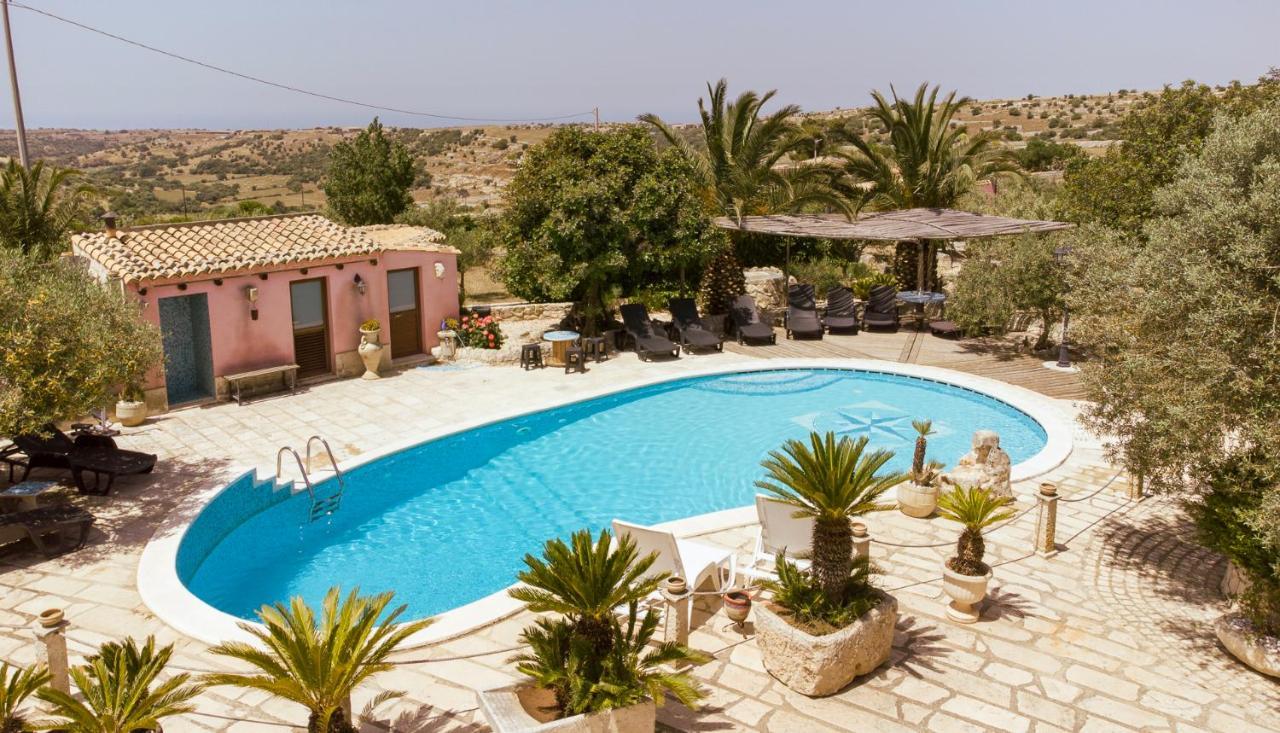 Dependance In Villa Con Piscina Рагуза Экстерьер фото