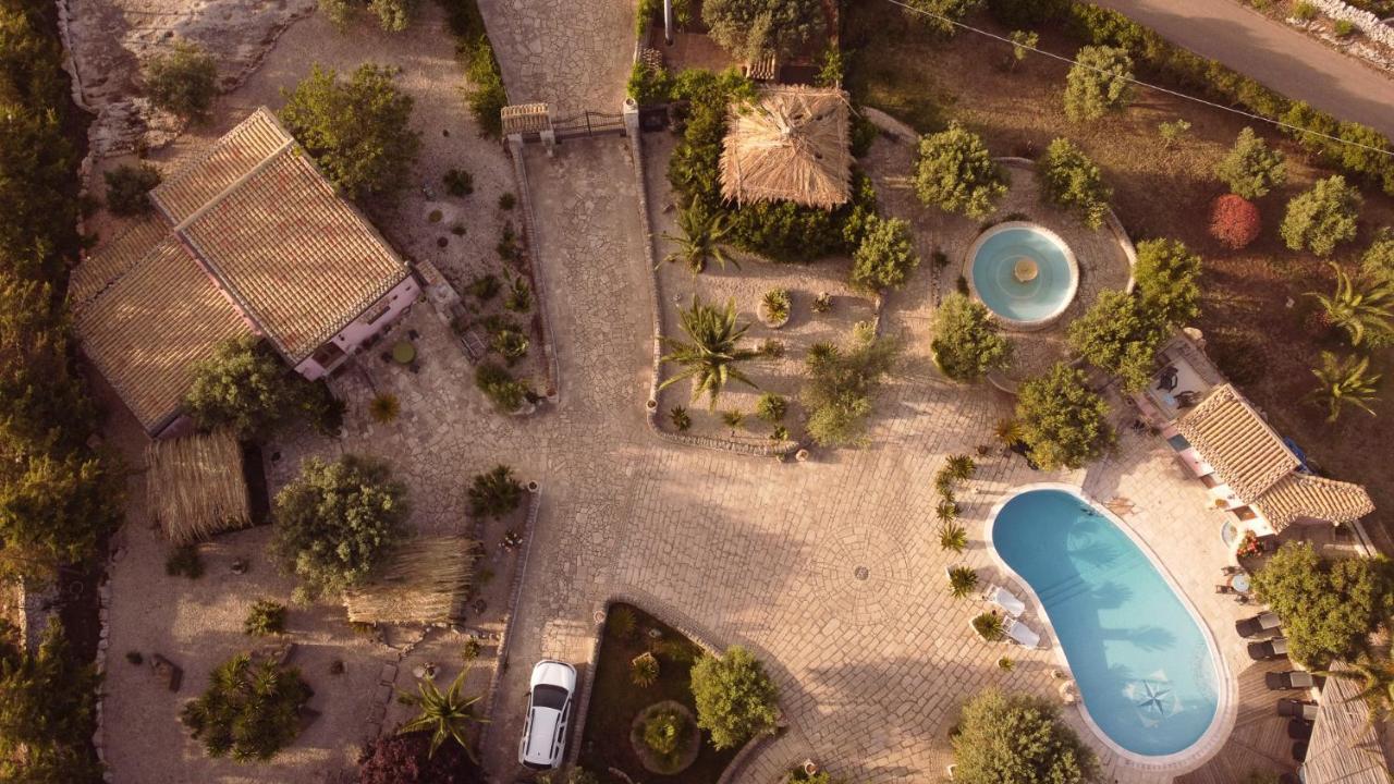 Dependance In Villa Con Piscina Рагуза Экстерьер фото